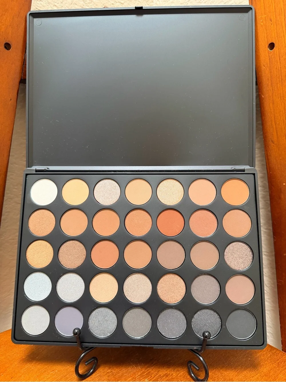 🔹New…. Morphe 35K (Good Karma) pan artistry eyeshadow palette.